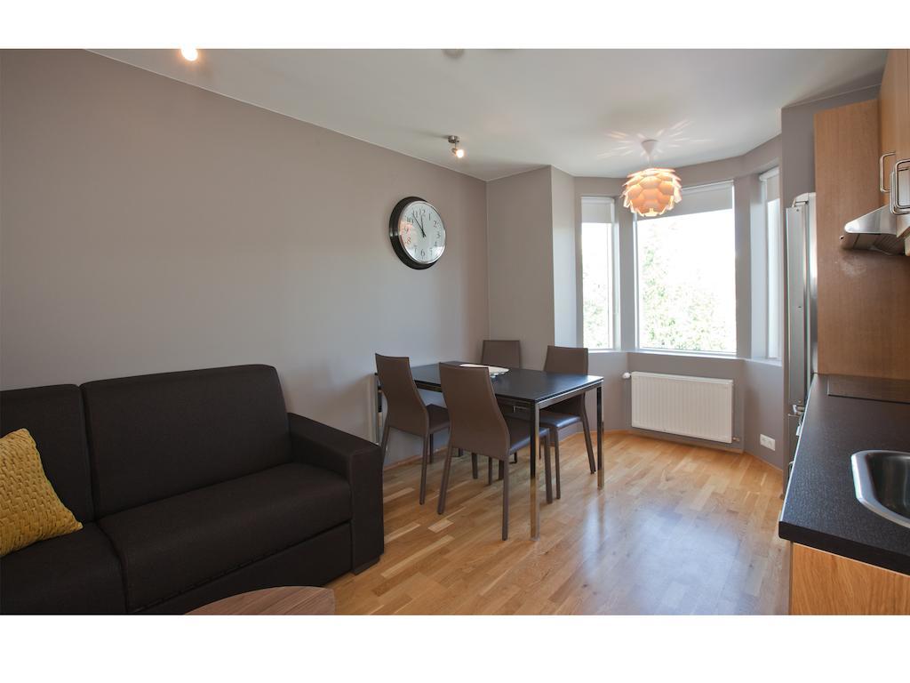אקורירי Torg Guest House חדר תמונה