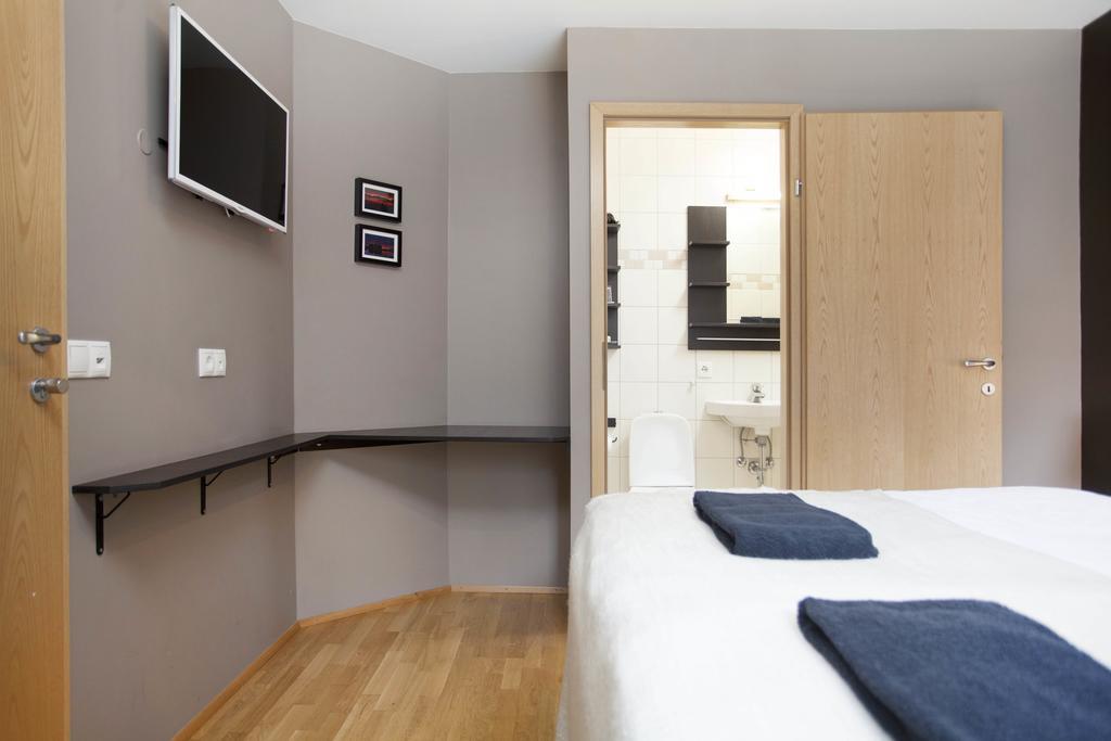 אקורירי Torg Guest House מראה חיצוני תמונה